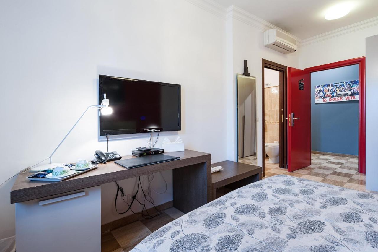 La Dolce Vita Barberini โรม ภายนอก รูปภาพ